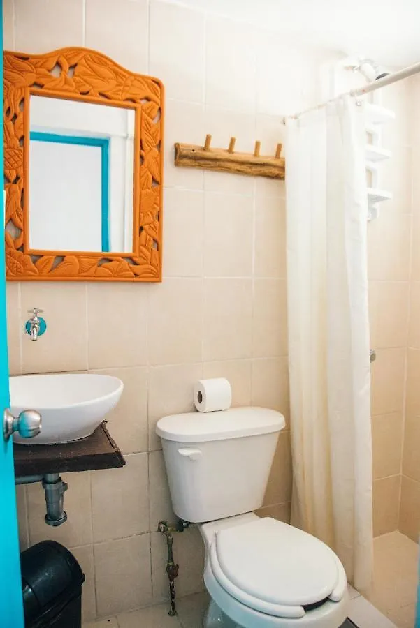 Bed & Breakfast Lobo Inn Tulum
