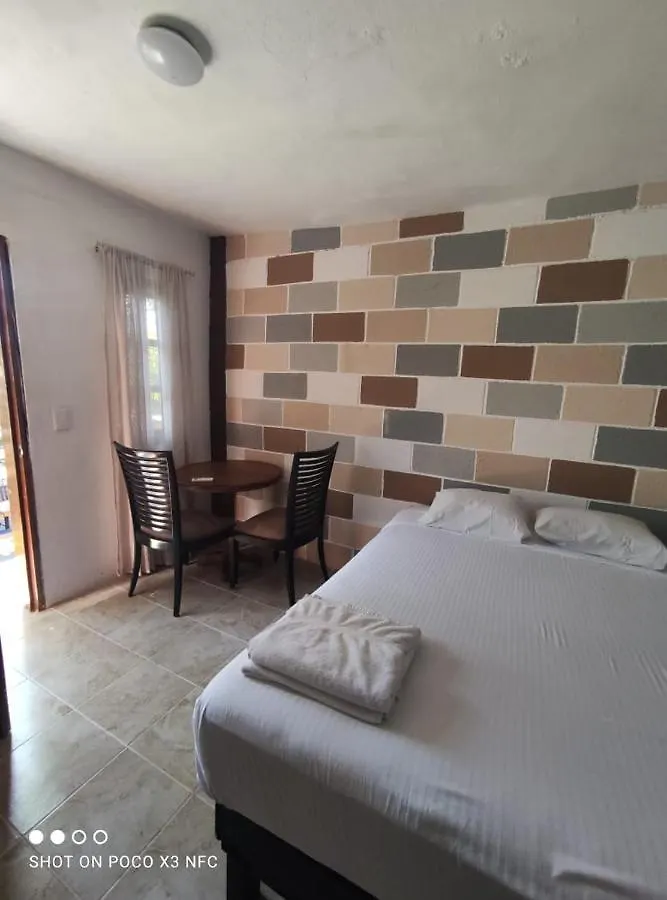 ** Nocleg ze śniadaniem Lobo Inn Tulum Meksyk